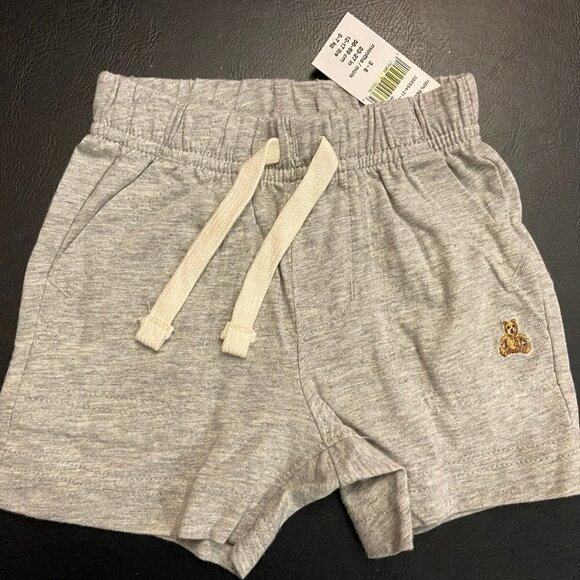 Bundle of Three Boy's Baby GAP Shorts - Size 3-6M - NWT - Picture 2 of 5